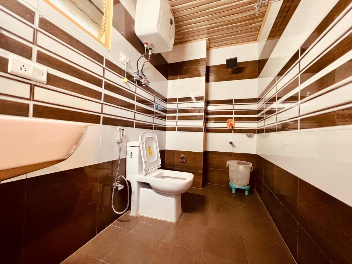 Hotel Lemoon Tree Manāli Екстериор снимка