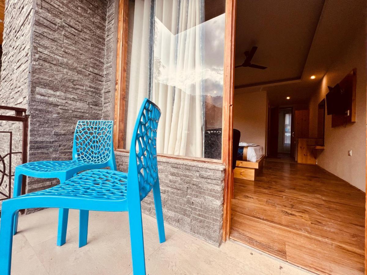 Hotel Lemoon Tree Manāli Екстериор снимка
