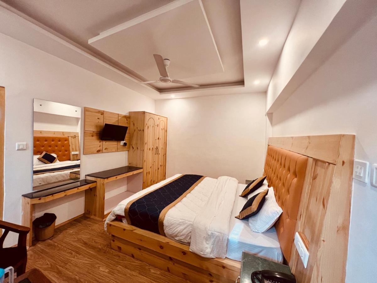Hotel Lemoon Tree Manāli Екстериор снимка