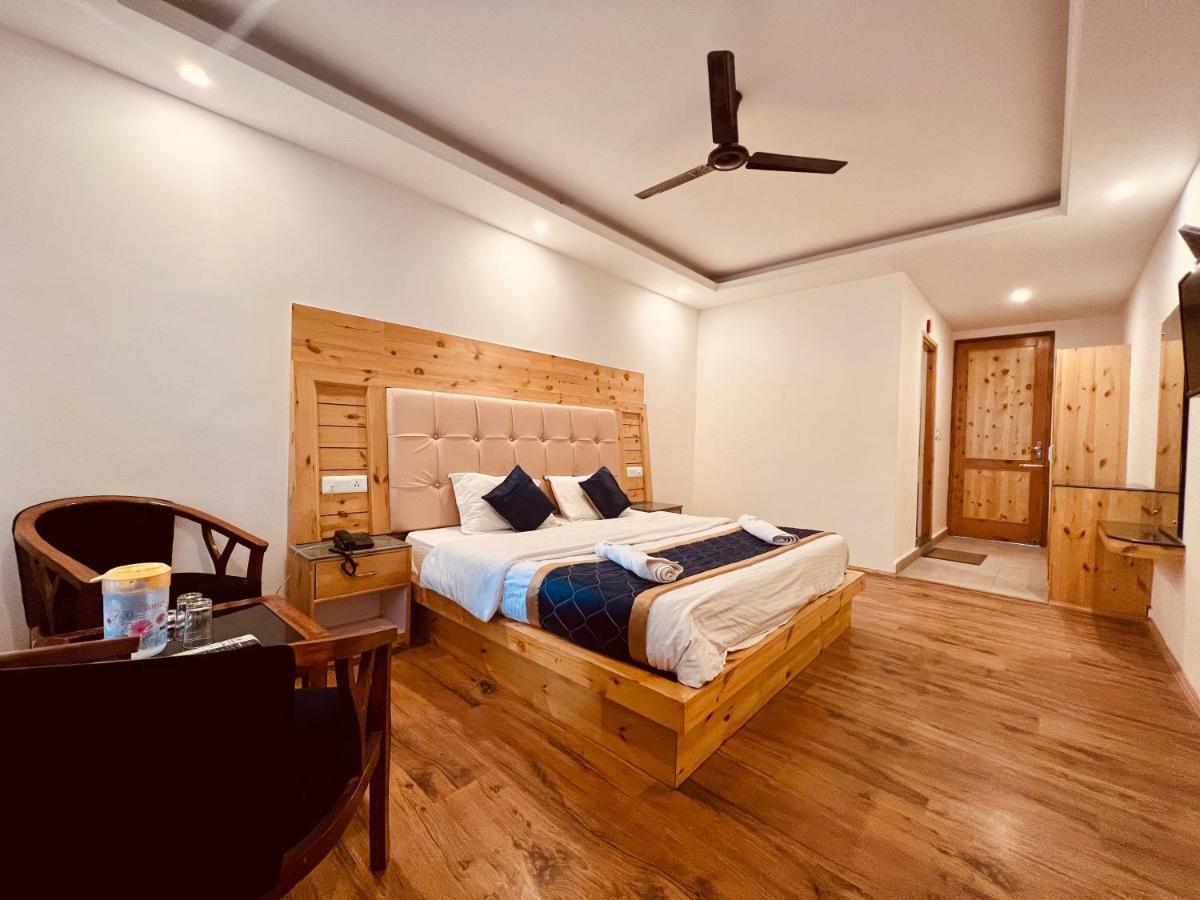 Hotel Lemoon Tree Manāli Екстериор снимка