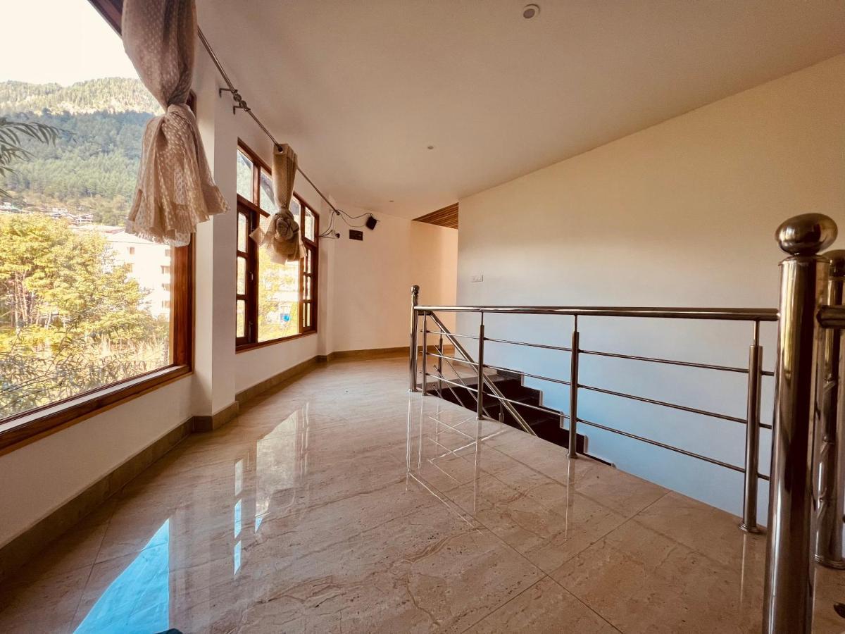 Hotel Lemoon Tree Manāli Екстериор снимка